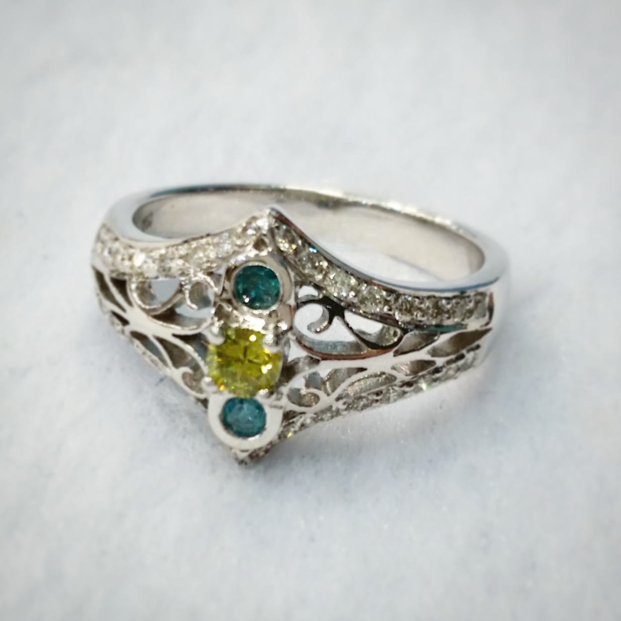 R1213 Diamond Filigree Ring with Blue, Yellow and White 